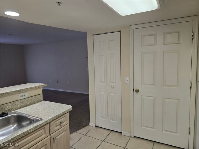 Building Photo - 1753 Four Mile Cove Pkwy
