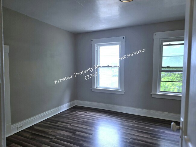 Building Photo - 201 Mills Way