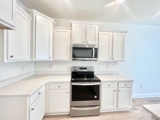 Building Photo - 22 Redbird Lp