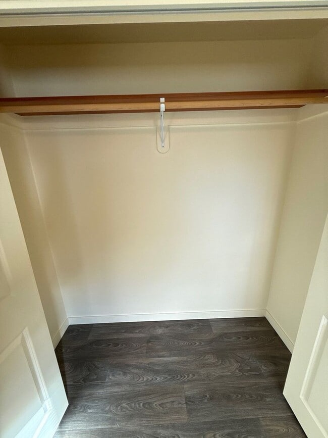 Building Photo - 411 E 3rd St