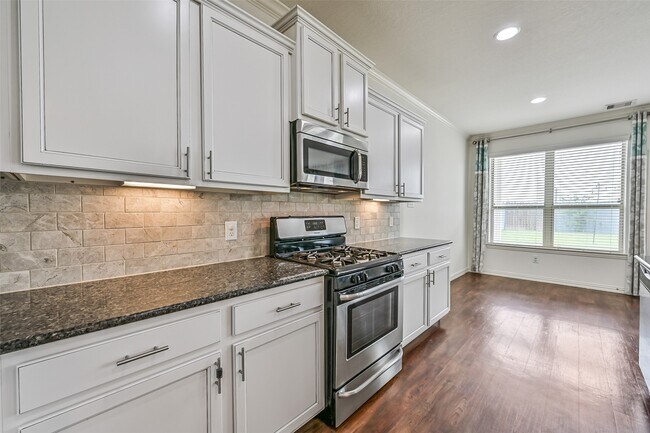 Building Photo - 4511 Apple Point Ln