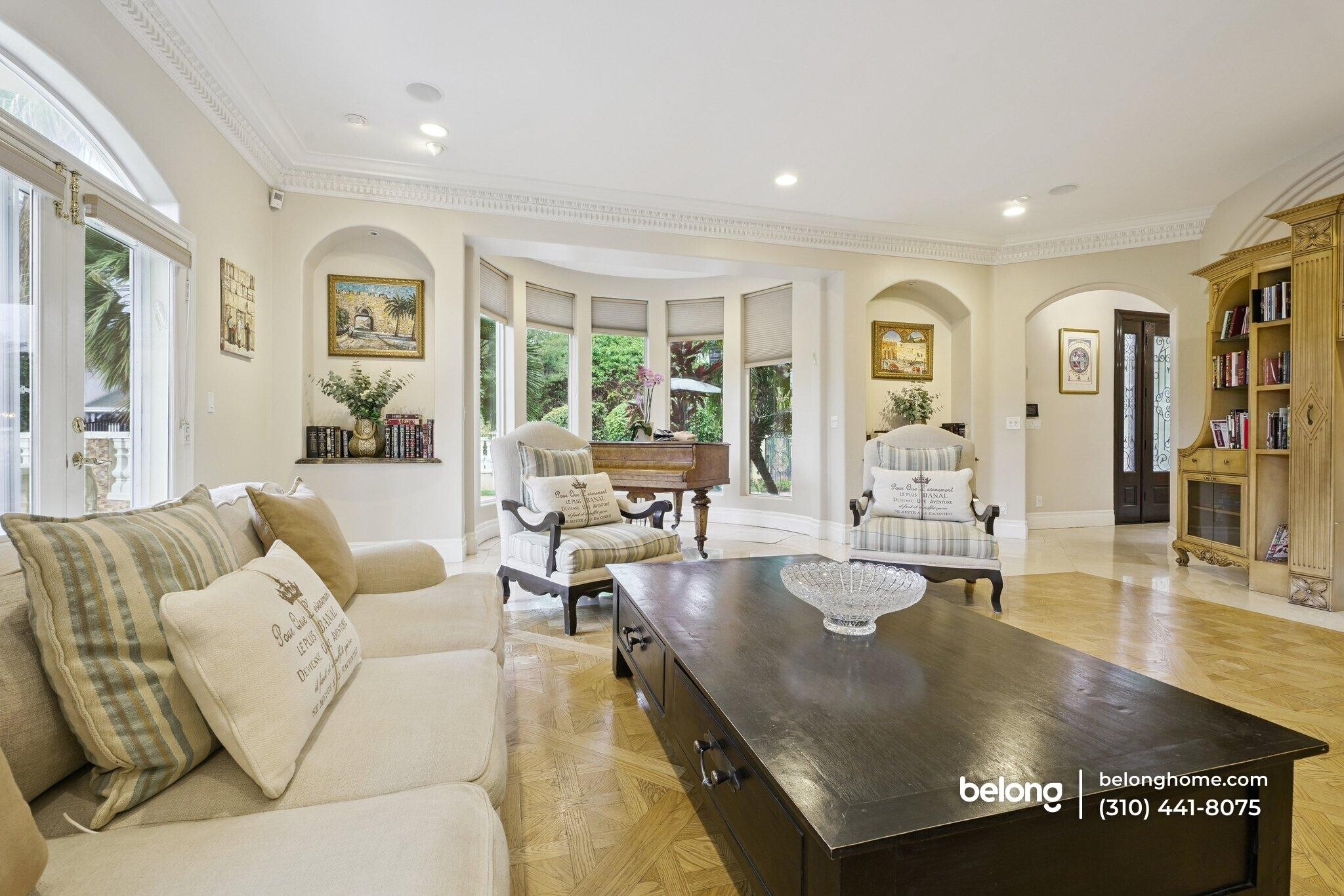 Building Photo - 5344 Leghorn Ave