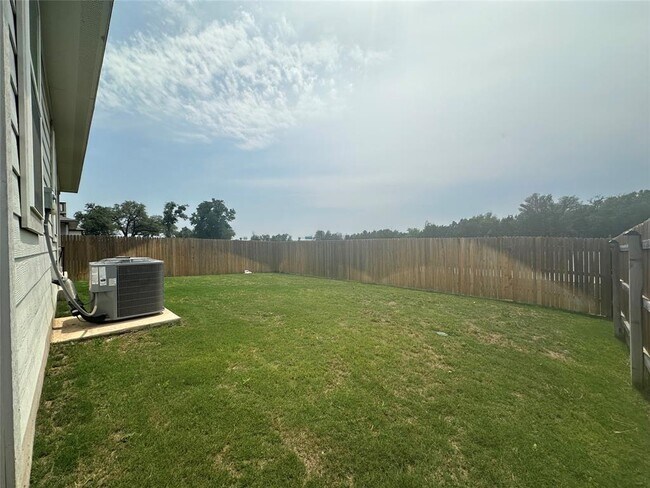 Building Photo - 217 Deserti Rd