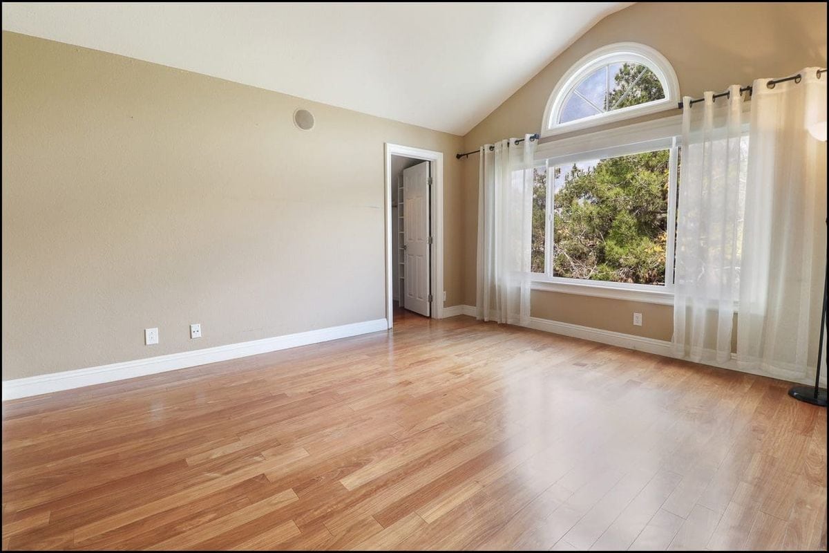 Building Photo - 15 Northwinds