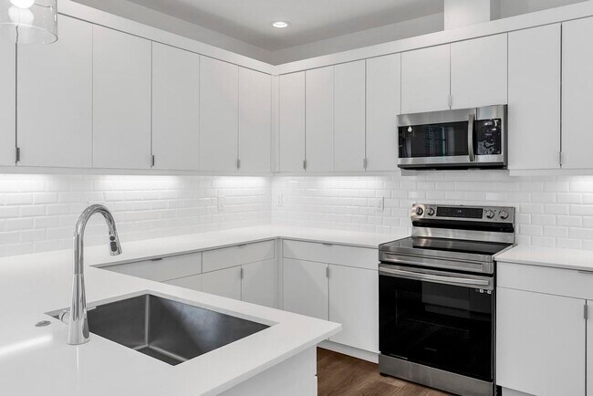 Building Photo - 211 Ocean Breeze