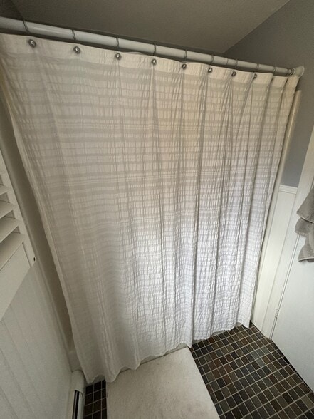 Building Photo - 366 Kensington Rd