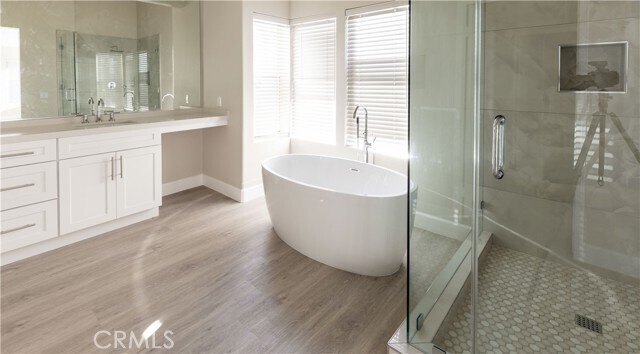 Building Photo - 2142 Marselina