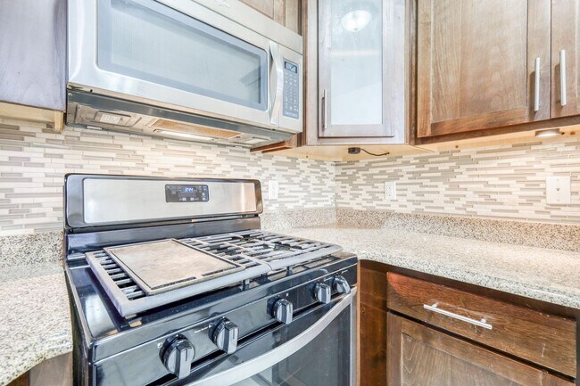 Building Photo - Beautiful 3 bed-2 baths home in 79911