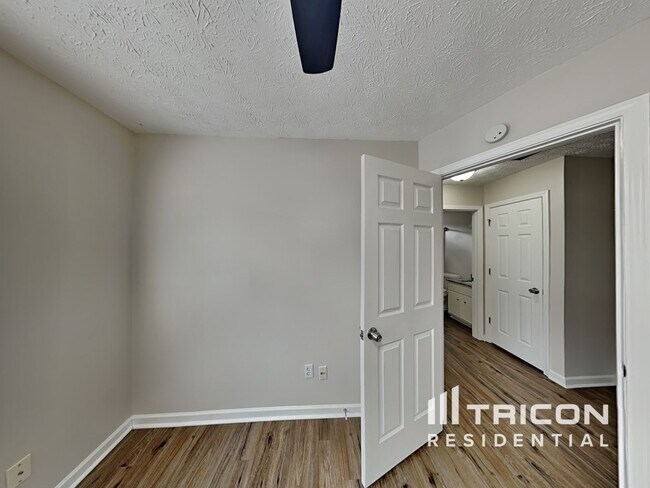 Building Photo - 605 Connors Path