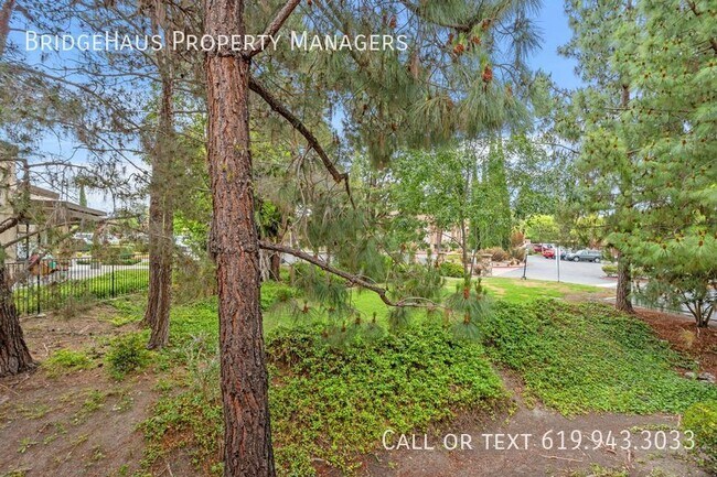 Building Photo - 12063 Alta Carmel Ct