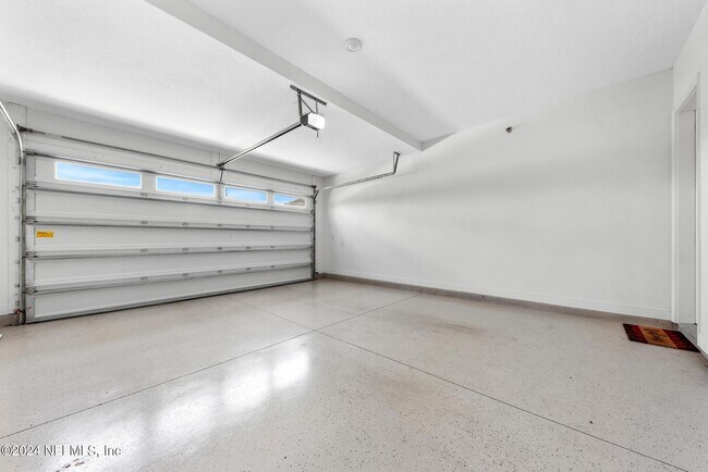 Building Photo - 467 Rum Runner Wy