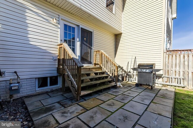 Building Photo - 9 E Calabash Ct