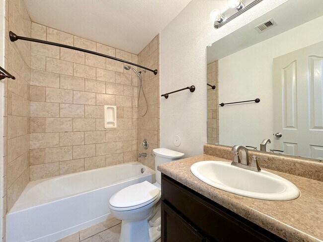 Building Photo - Sandstone Ranch Estates 4Bed Refrig A/C by...