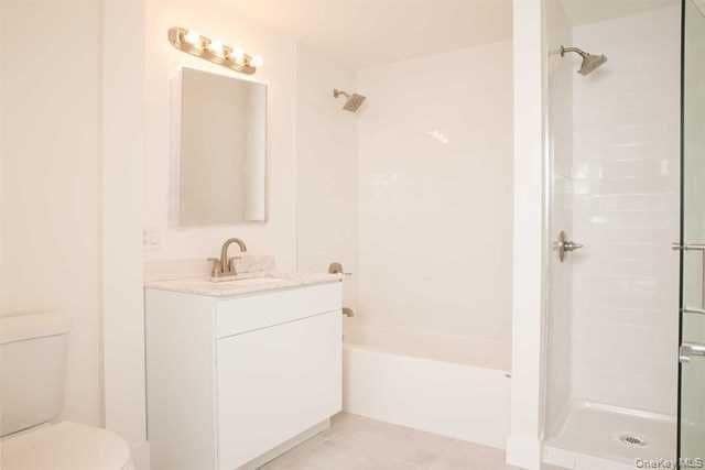 Building Photo - 121 Rombout Ave