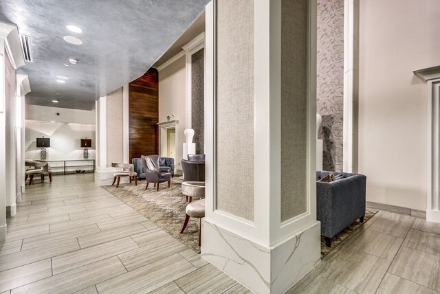 Residents lobby - 415 Church St