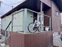 Building Photo - 756 1/2 Maple Street Unit A