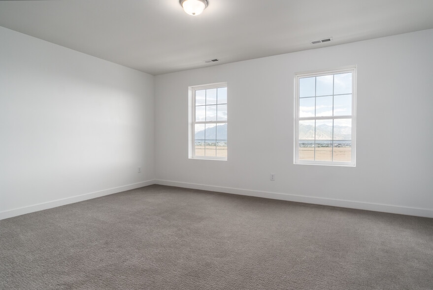 Master Suite - 11628 S Watercourse Rd