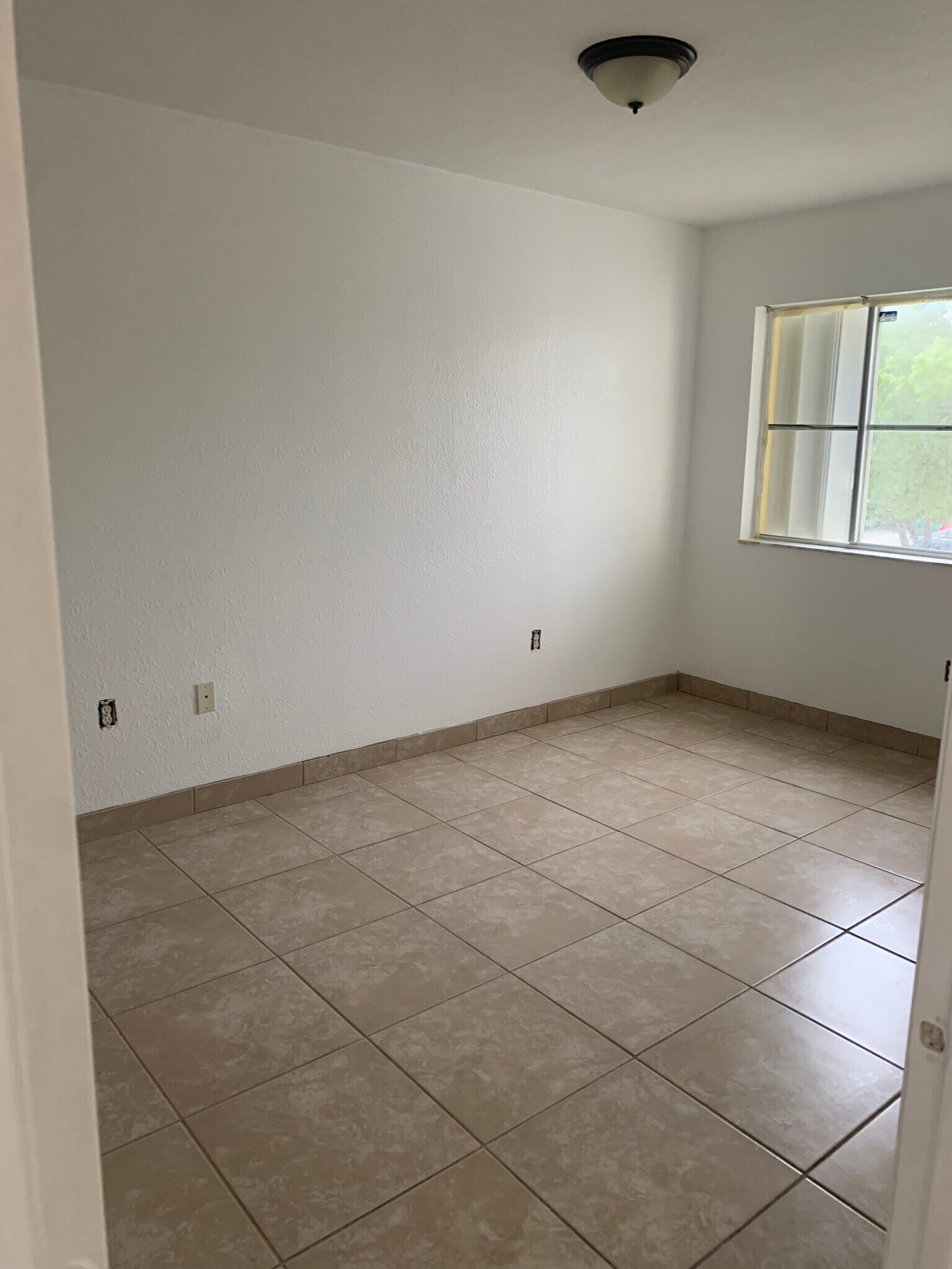 Building Photo - 26413 SW 135th Ct