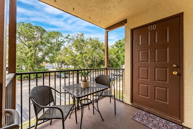 Building Photo - 7814 Shadowood Dr