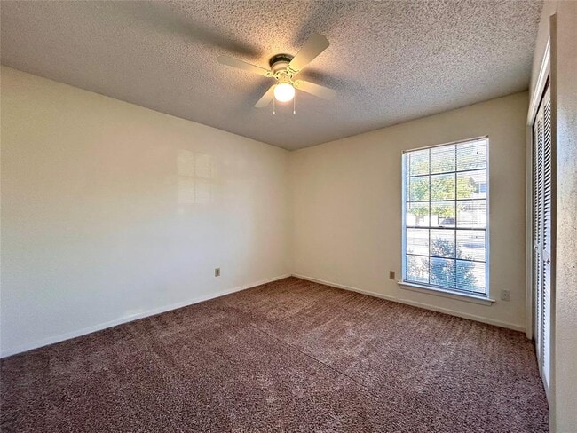 Building Photo - 11300 Maidenstone Dr