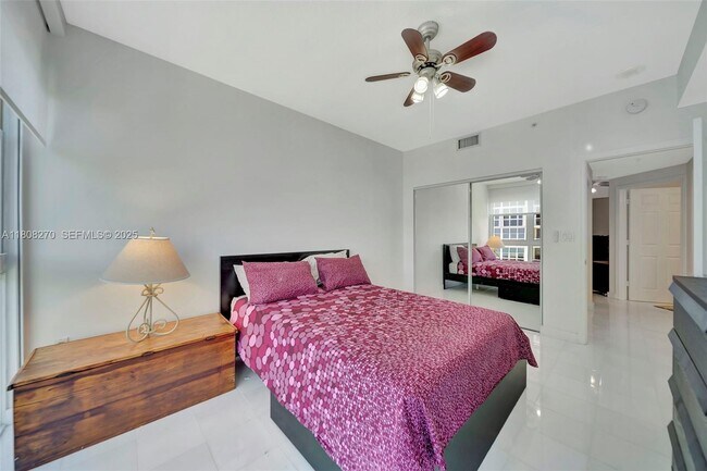 Building Photo - 6001 N Ocean Dr