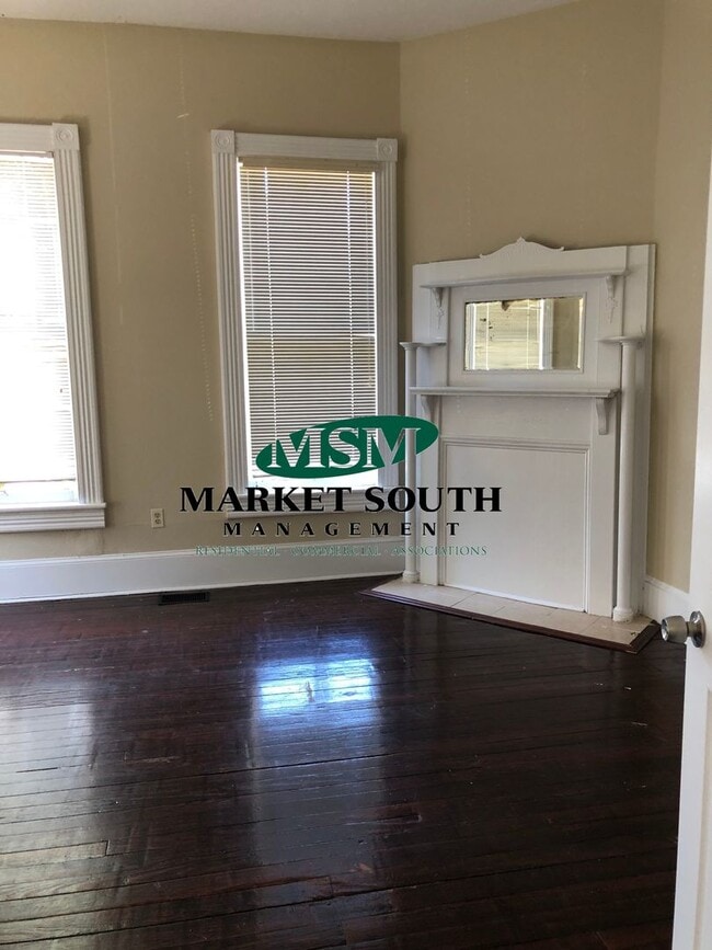 Building Photo - Downtown/SCAD RENTAL