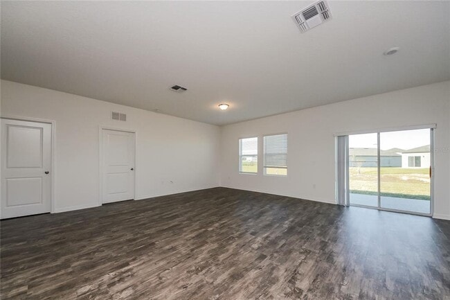 Building Photo - 163 Hidden Lk Lp