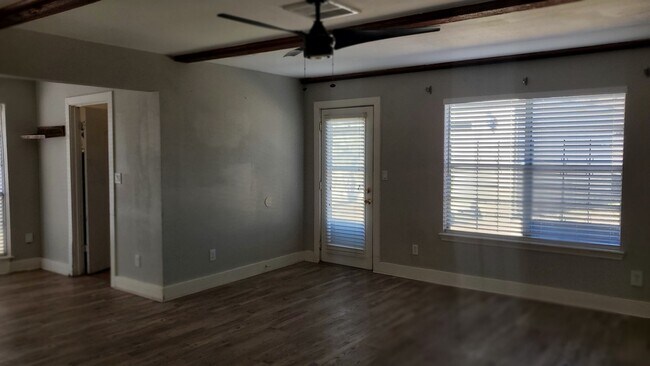 Building Photo - 15414 W Hampton Cir