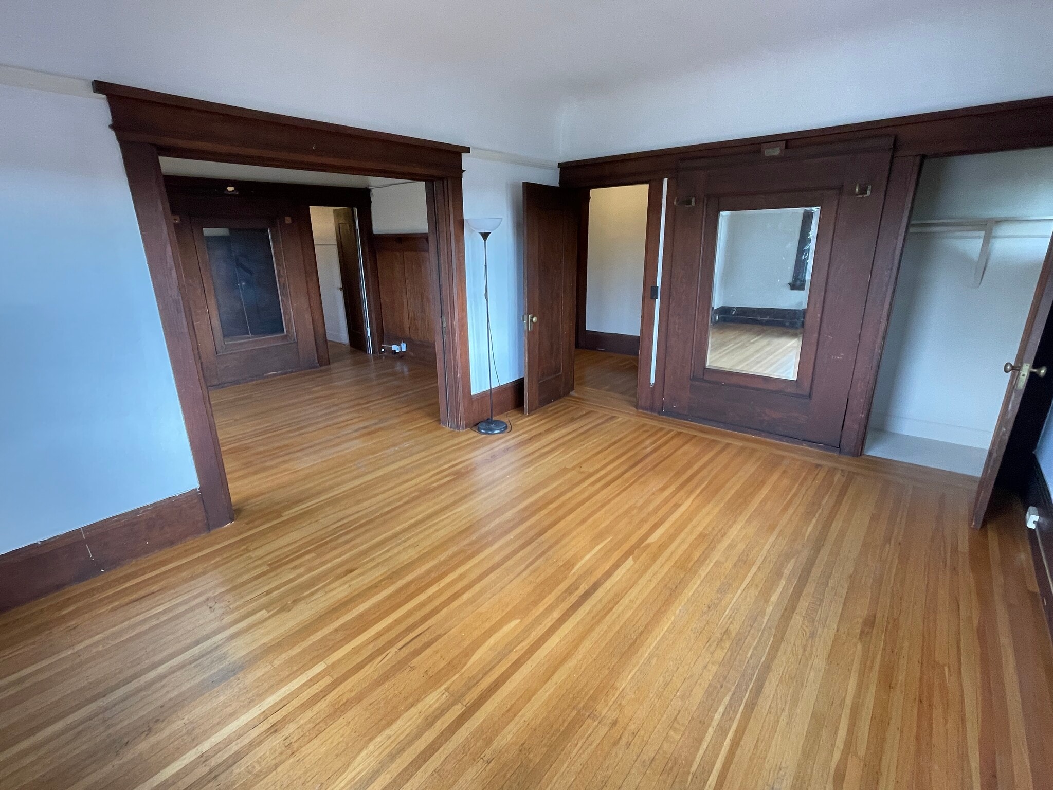 Building Photo - 2523 Ridge Rd