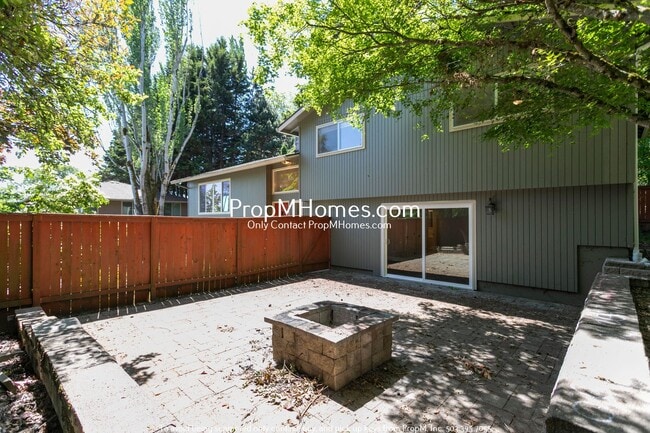 Building Photo - 12805 SW Beef Bend Rd