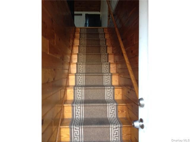 Building Photo - 13 Spring St