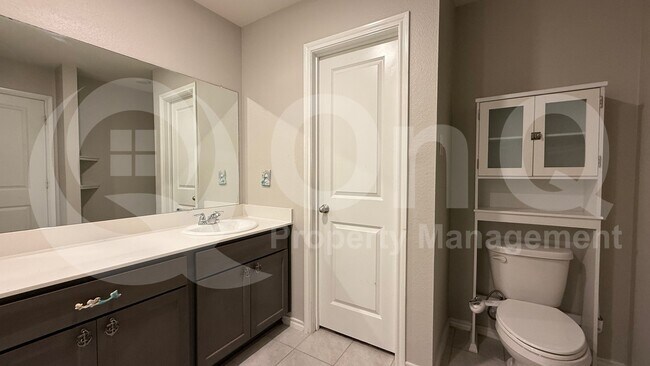 Building Photo - 802 Turnbuckle Ct