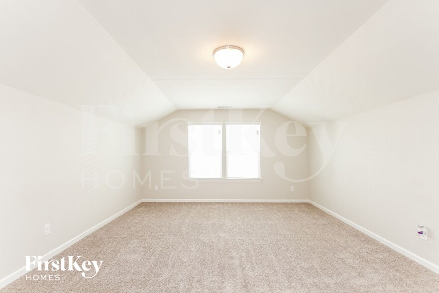 Building Photo - 172 Fesperman Cir