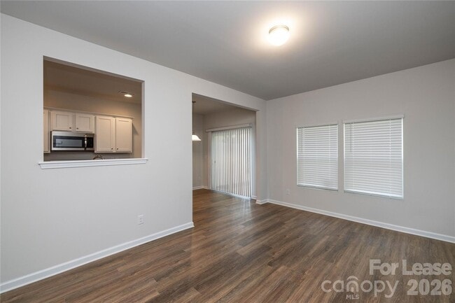 Building Photo - 208 S Bell Ave