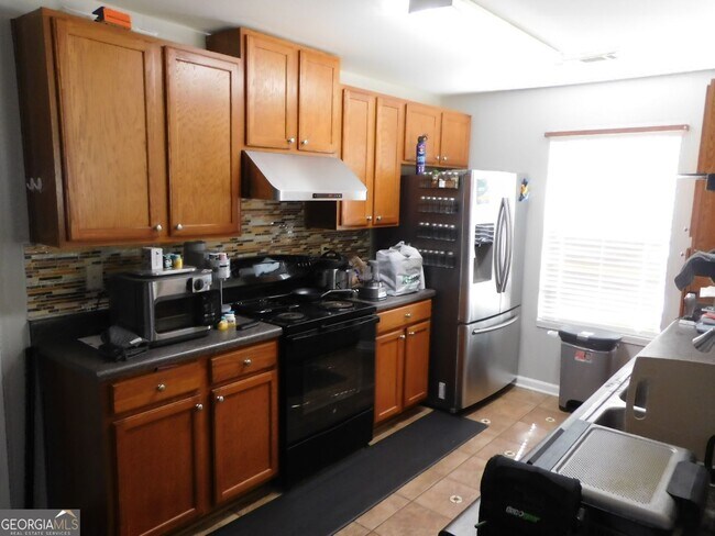 Building Photo - 206 Brookstone Trail