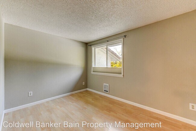 Building Photo - 12838 SE 41st Ln