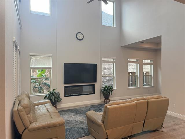 Building Photo - 4544 El Paso Dr