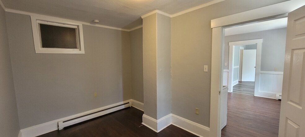 Second Bedroom - 125 Laurel St