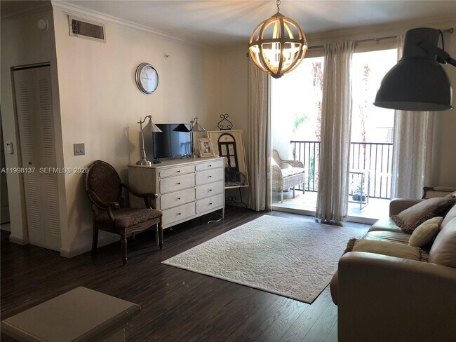 Building Photo - 17150 N Bay Rd