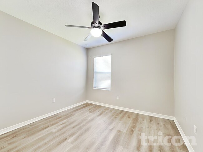 Building Photo - 935 Summer Glen Dr