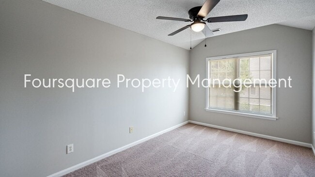 Building Photo - End Unit Townhome | Sunroom| Community Poo...