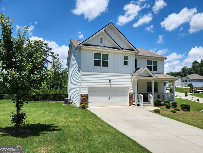 Building Photo - 5050 Calgary Dr