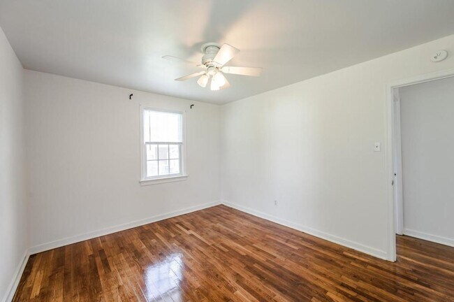 Building Photo - 9507 Stockbridge Dr