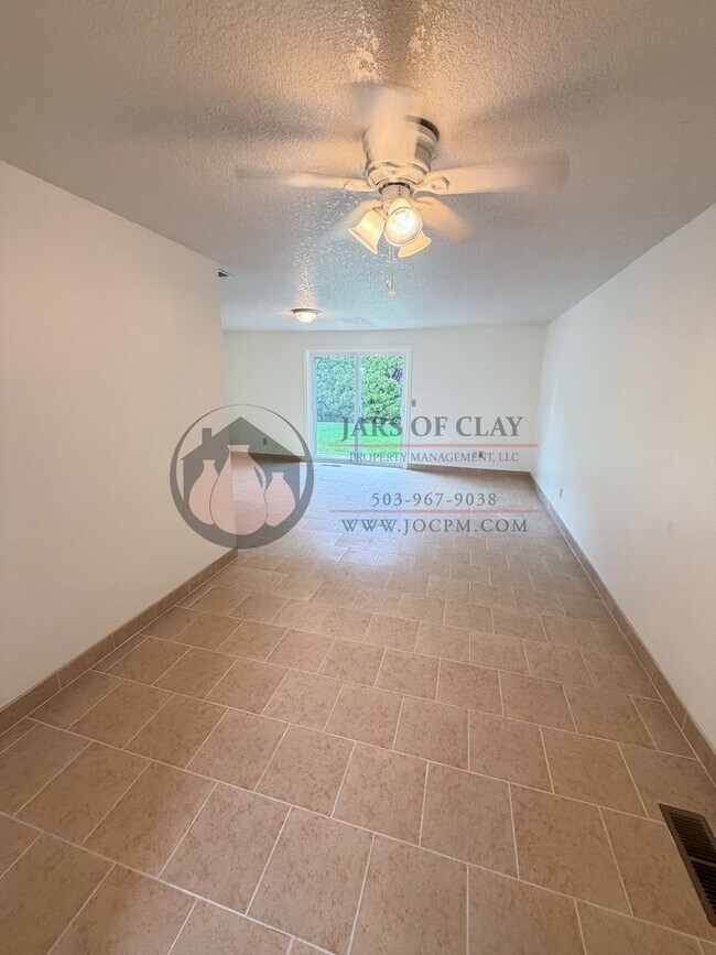 Building Photo - Laura/Bolliger #2022-1085