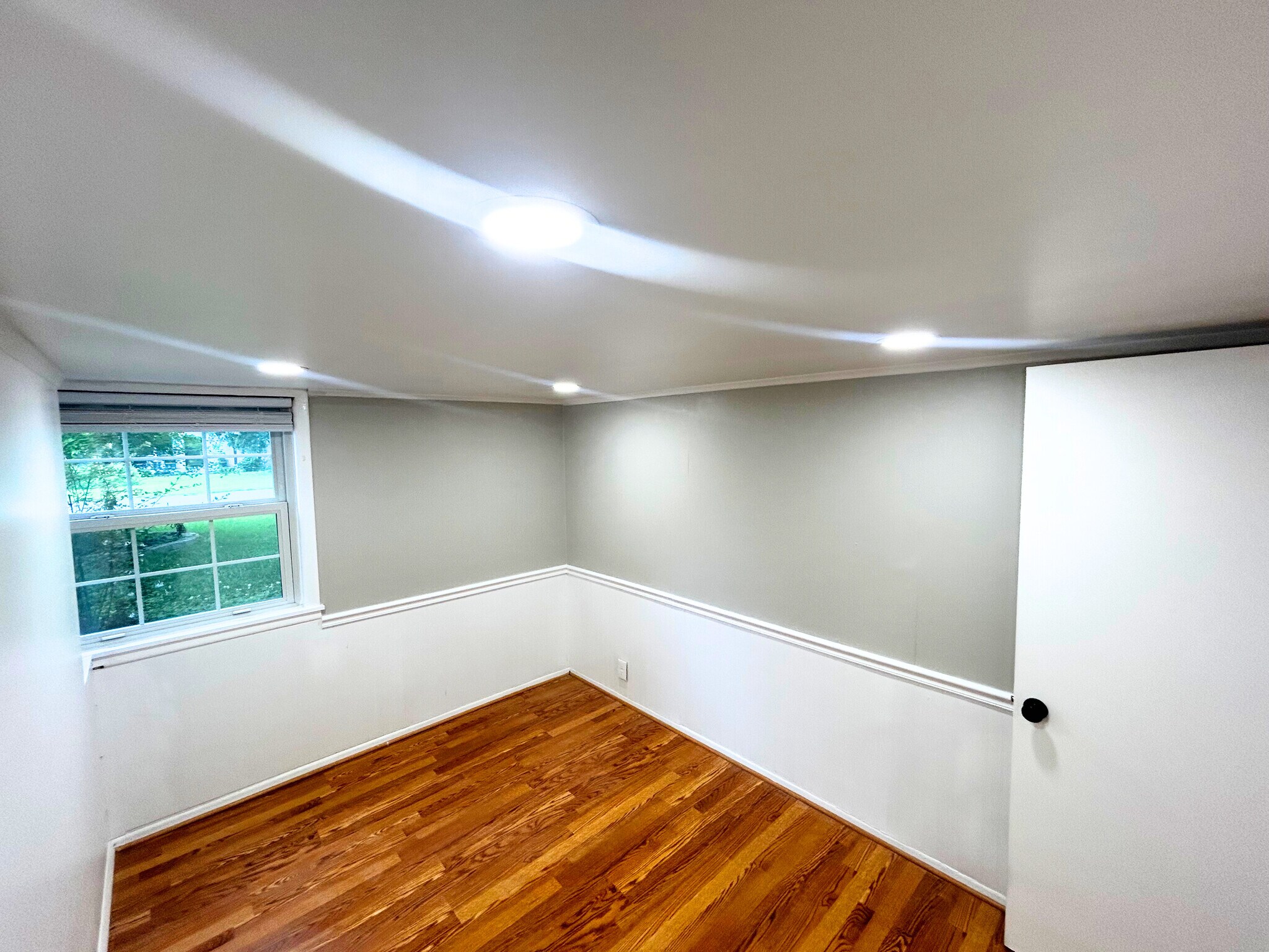 Building Photo - 8070 Esterbrook Dr