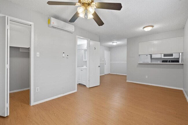 Building Photo - 4105 Speedway