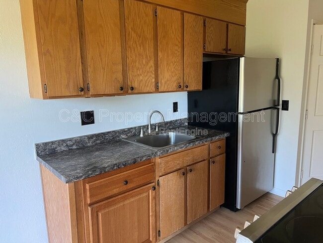 Building Photo - 5312 Ridgeview Cir