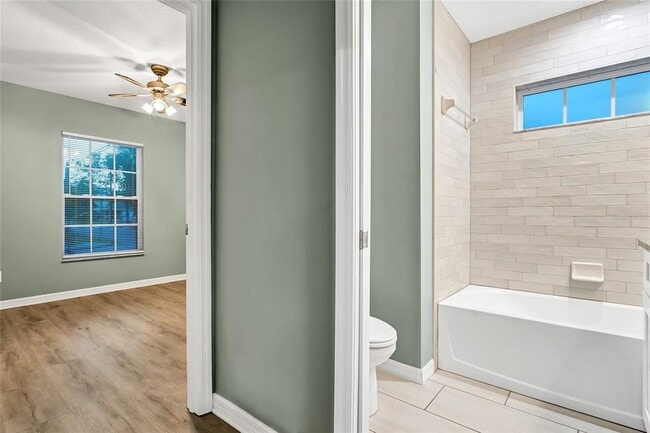 Building Photo - 1101 2nd St W