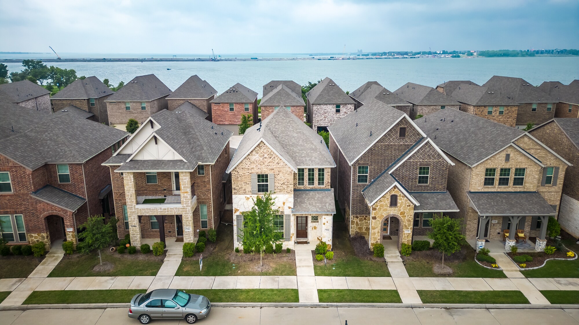 Building Photo - 7504 Palisades Dr