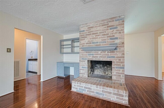 Building Photo - 3234 Mourning Dove Dr